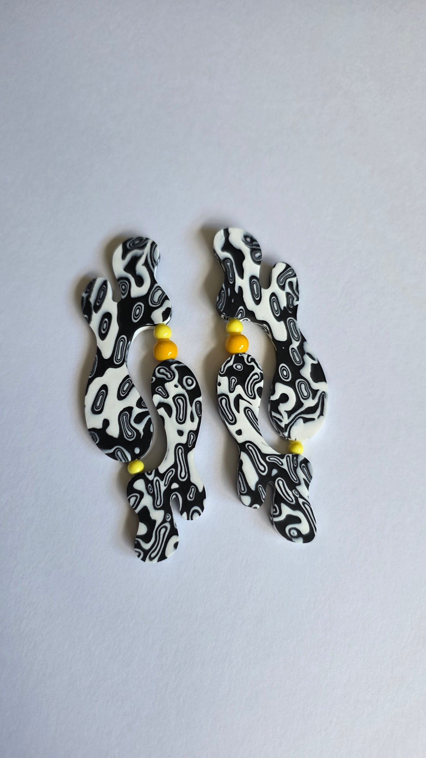 11.5cm Black/White Splat Studs