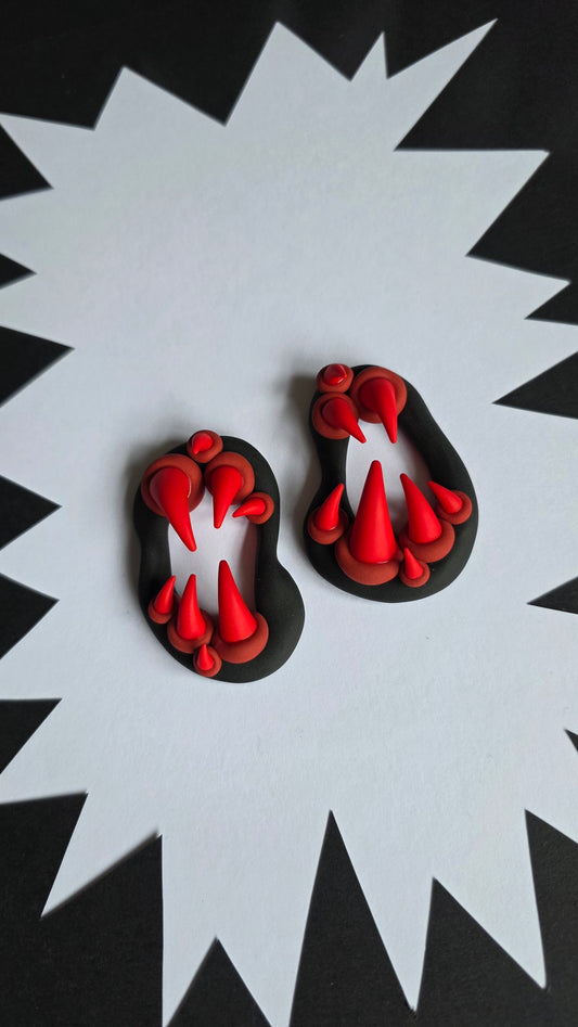 6cm Black/Red Fang Hoop